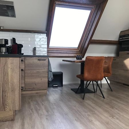Ruim Appartement Met Sauna, Zuidstraat 125 In Westkapelle Esterno foto